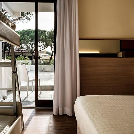 Augustus Hotel リッチョーネ エクステリア 写真