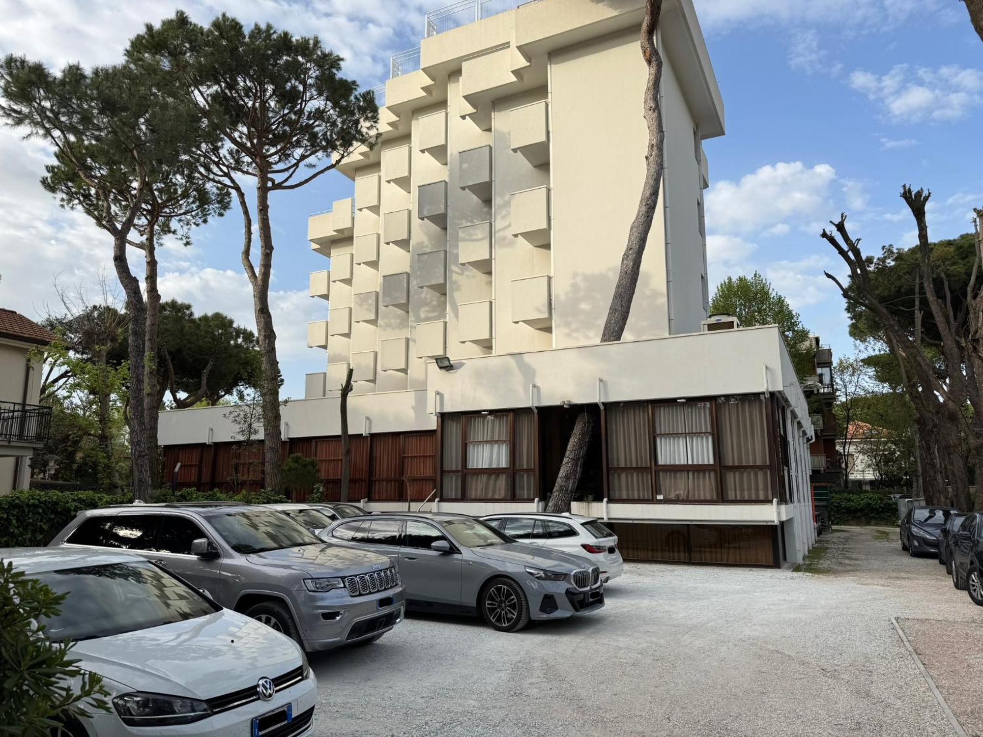 Augustus Hotel リッチョーネ エクステリア 写真